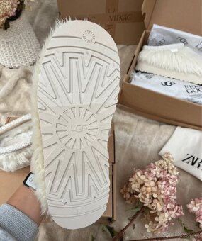 UGG W fluff Momma Sugar Tasman white - 7