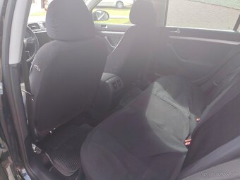 Predám VW Golf 6 combi Highline - 7