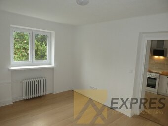 RK EXPRES - predaj 3 izbový tehlový byt v Handlovej, ul.29.a - 7