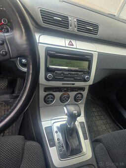 Predám Volkswagen passat combi b6 2.0 tdi CR dsg - 7