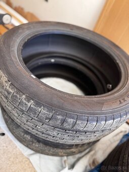 Predám letné pneu YOKOHAMA 235/55 R20 102V - 7