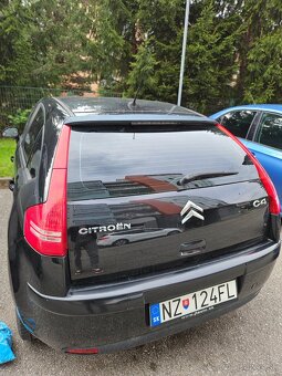 Citroën C4 1.4i, 65 kW – spoľahlivý a pohodlný hatchback - 7