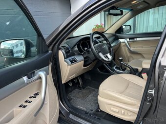Predám Kia Sorento 2.2 CRDI 145kW 4x4 - 7