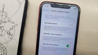 Apple iPhone 11 RED product 64GB - nová batéria - 7