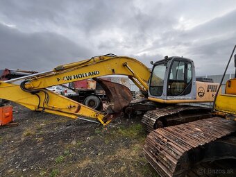 NEW HOLLAND E 215 - 7