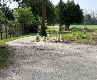 TRI slnečné, susediace stavebné pozemky do 10km od mesta Veľ - 7