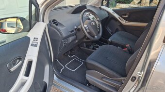Toyota Yaris 1,3 VVT-i automat - 7