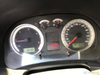 Bora 1.9 TDi. - 7