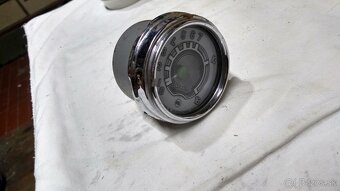 Tlakomer oleja na veterany - 7