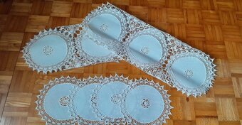 Predám rôzne obrusy - 7
