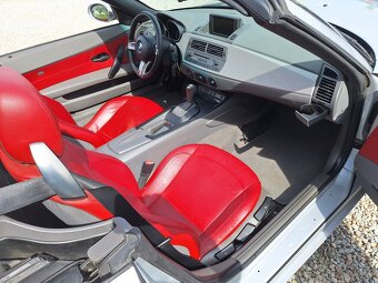 BMW Z4 3,0i Cabrio AKČNÍ CENA - 7