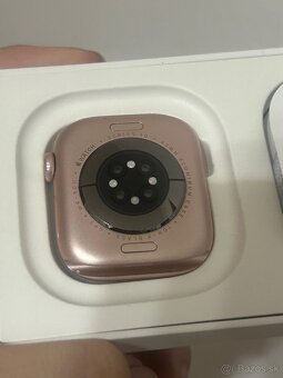 PREDANÉ Dobrý deň Ponúkam na predaj Apple Watch 10 42mm - 7