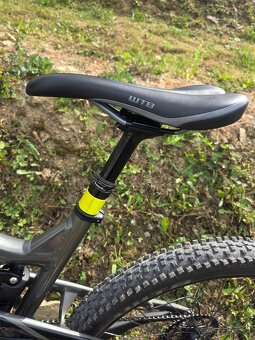Horsky elektrobicykel celoodpruzeny ram M pneu 27,5 - 7