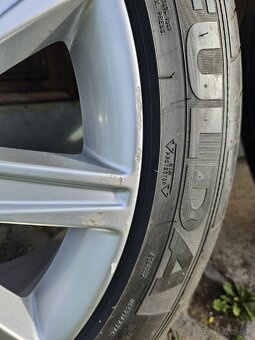 Audi A6 C8 R19 245/45 - 7