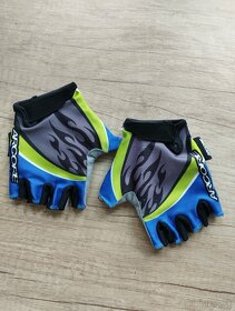 Prilba na bicykel - 7