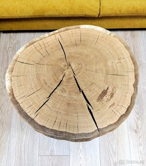 Dizajnový konferenčný stolík – Masívny DUB a čierny epoxid - 7