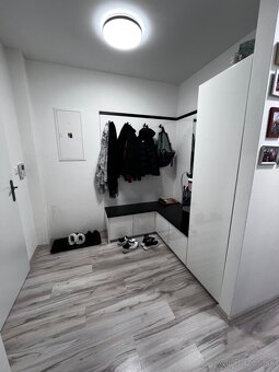 Prenájom bytu s parkovacím miestom - 7