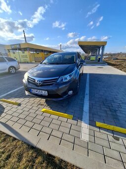 Toyota avensis - 7