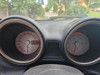 Alfa Romeo Crosswagon 1.9 JTDM - 7