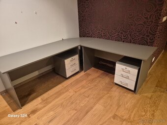 Kancelársky stôl - 7