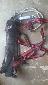 Predam vubavu,vyškové práce,lezecke. - 7