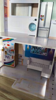 Rainbow High – domček pre bábiky s príslušenstvom - 7