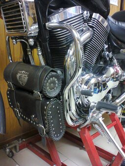 Suzuki Intruder VS 1400 - 7