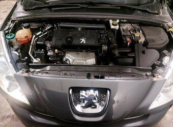 Predám Peugeot 308 hatchback automat - 7