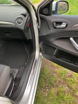 Predám Ford Mondeo mk4 - 7