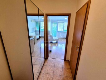 TUreality ponúka peknú garsónku s lodžiou v Projekte... - 7