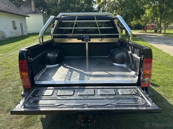 Toyota Hilux 2.5 D-4D 145 City - 7