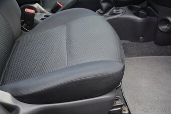 Nissan Micra 1.2 benzín - 7