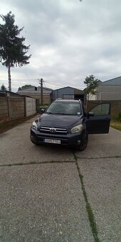Toyota Rav 4 2,2D-4D - 7