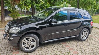 Predám Mercedes-Benz ML 350 CDI 4matic,r.v. 4/2011 - 7