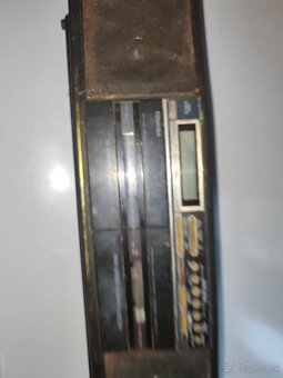 Retro rádiomagnetofón - 7