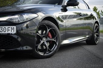 Alfa Romeo Giulia 2.0 AWD VELOCE Ti Q4 / AJ NA SPLÁTKY / - 7