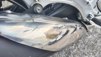 Suzuki SFV650 Gladius - 7