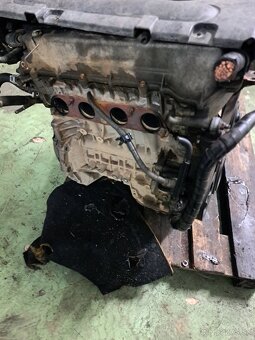 Motor 1ZZ-FE Toyota Corolla Verso 1.8 VVT-i 95kW - 7