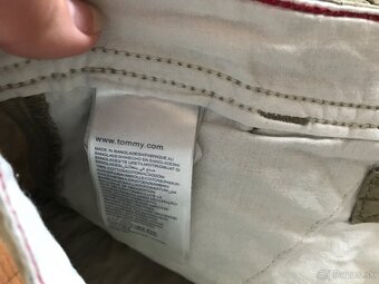 TOMMY HILFIGER originál caramel pánske capri nohavice L/XL - 7