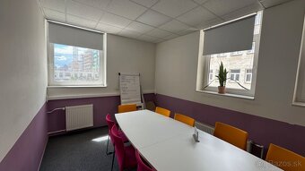 Svetlý celok kancelárií neďaleko Klientskeho centra na Trnav - 7