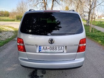 Predám Volkswagen Touran 7 MIESTNE - 7