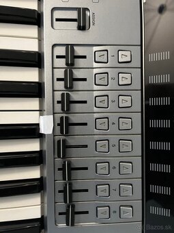 Yamaha Tyros 5 - 61 - 7