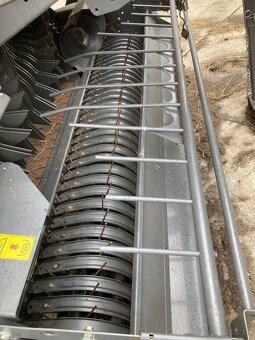 Prodám lis na kulaté balíky Claas Rollant - 7
