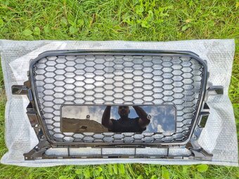 AUDI Q5 8R FACELIFT predná maska / HONEYCOMB / ČIERNA - 7