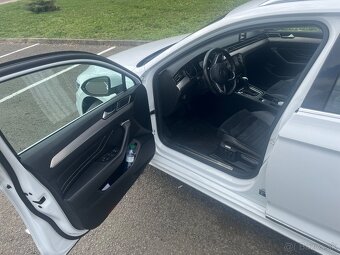 Volkswagen Passat - 7