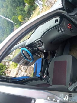 Kia Rio 1.4 - 7