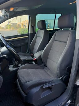 VW Touran 2.0tdi 7miest -aj na splátky - 7