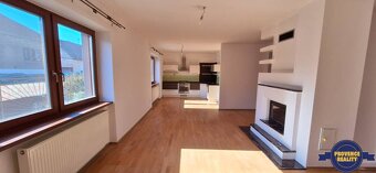 PREDAJ : 6 - izbový rodinný dom s pozemkom 680 m2 - KOMÁRNO, - 7