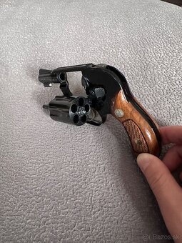 Smith & Wesson model 38 bodyguard - 7