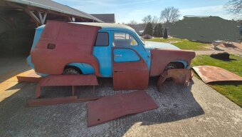 Škoda 1202 VAN 80% plecharina a veci k tomu - 7
